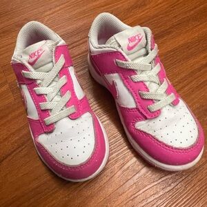 Nike Kids Sneakers in Pink and White